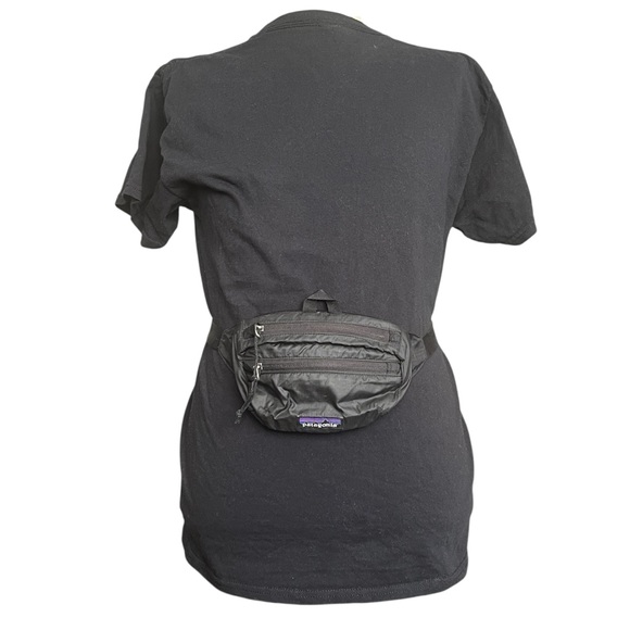 Patagonia Lightweight Travel Mini Hip Pack Unisex BLK Adjustable Gorpcore - Picture 2 of 10